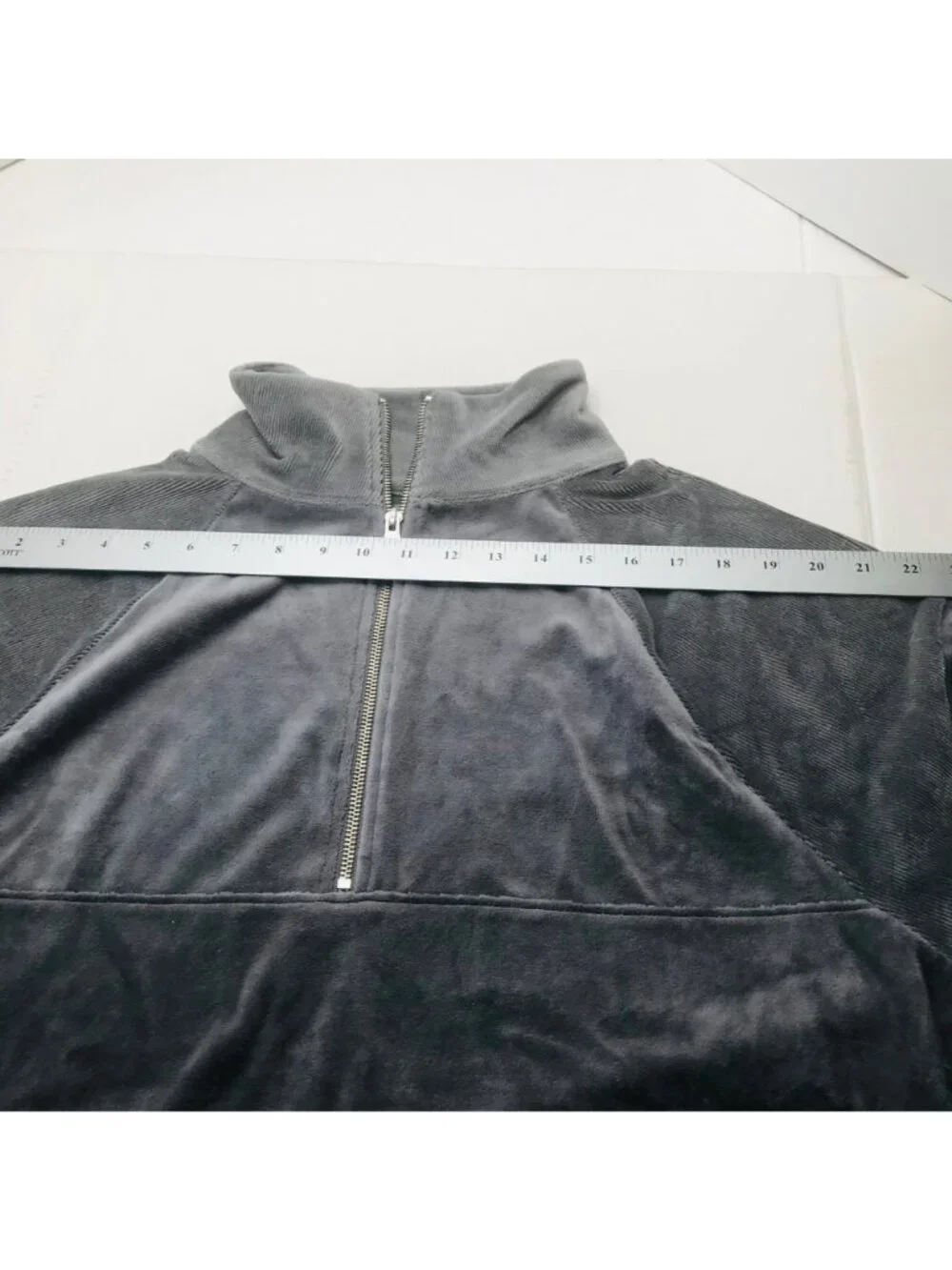 Wild Fable Women's Size XL Quarter Zip Velour Tunic Sweatshirt Gray New - Picture 9 of 14